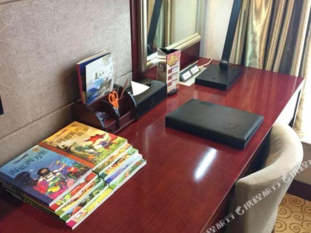 Chengdu Yinsheng International Hotel Supoqiao Luaran gambar