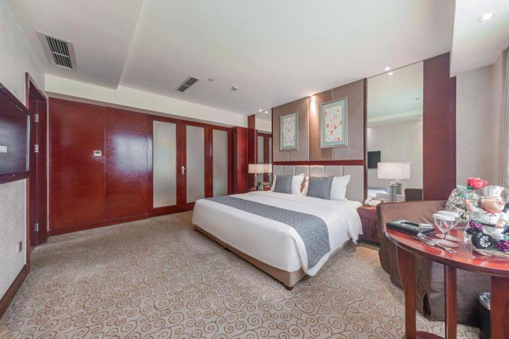 Chengdu Yinsheng International Hotel Supoqiao Luaran gambar