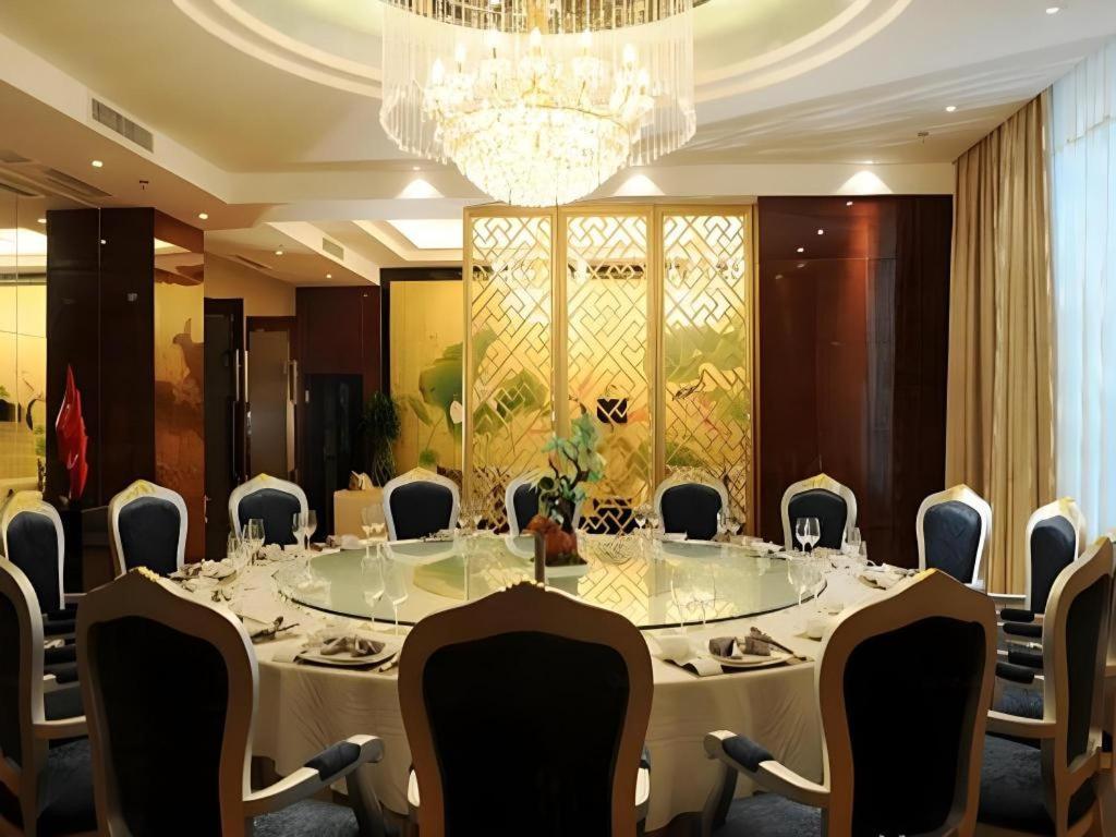 Chengdu Yinsheng International Hotel Supoqiao Luaran gambar