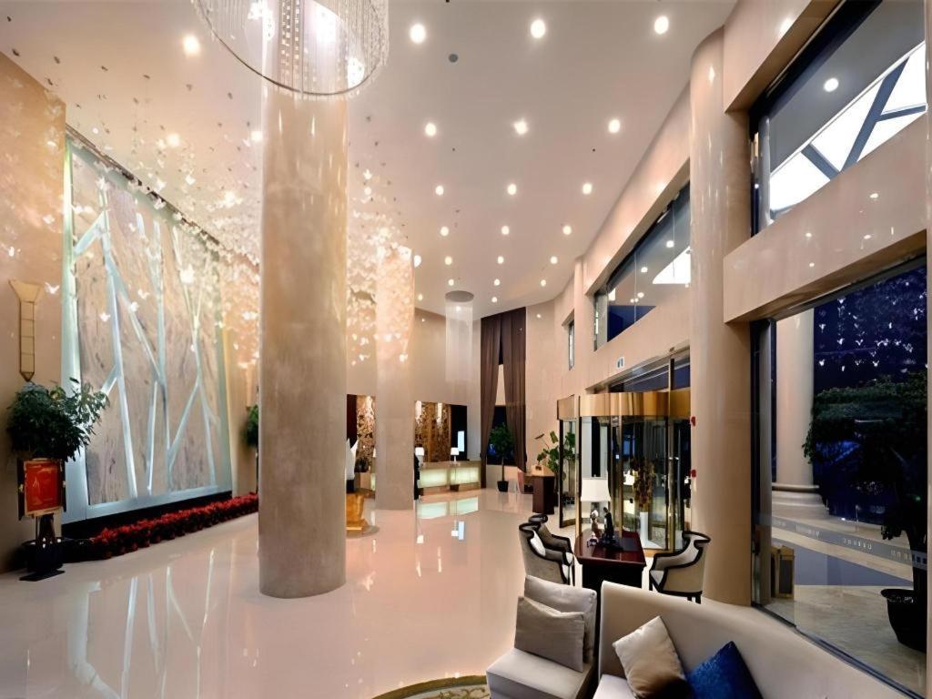 Chengdu Yinsheng International Hotel Supoqiao Luaran gambar