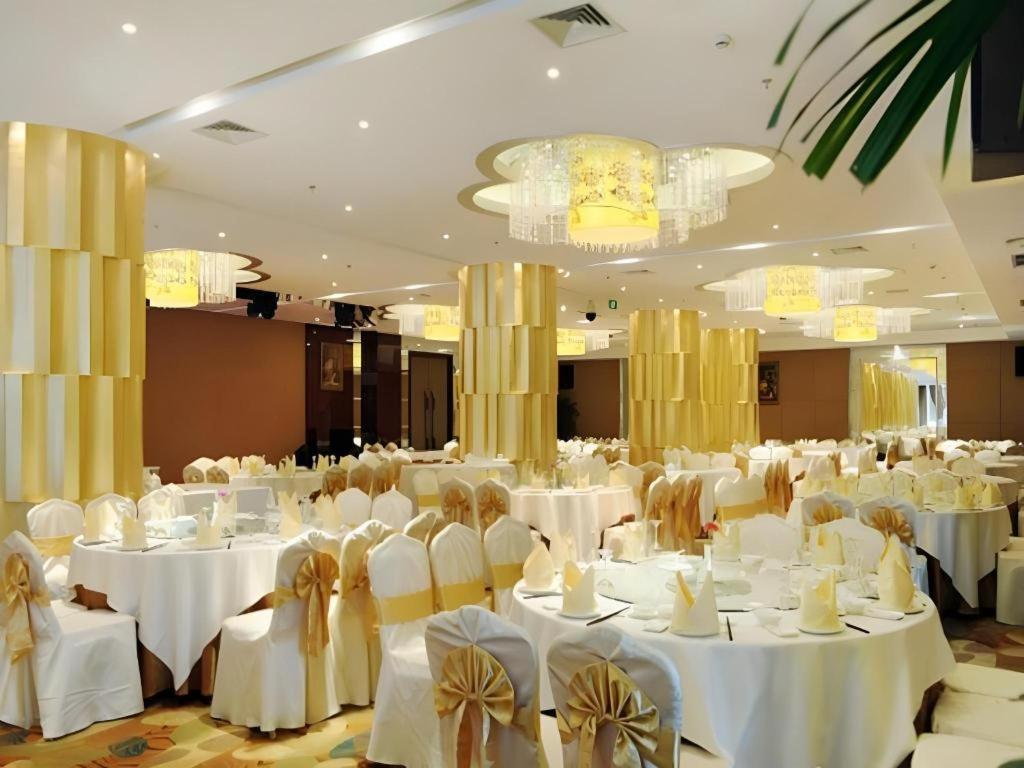 Chengdu Yinsheng International Hotel Supoqiao Luaran gambar